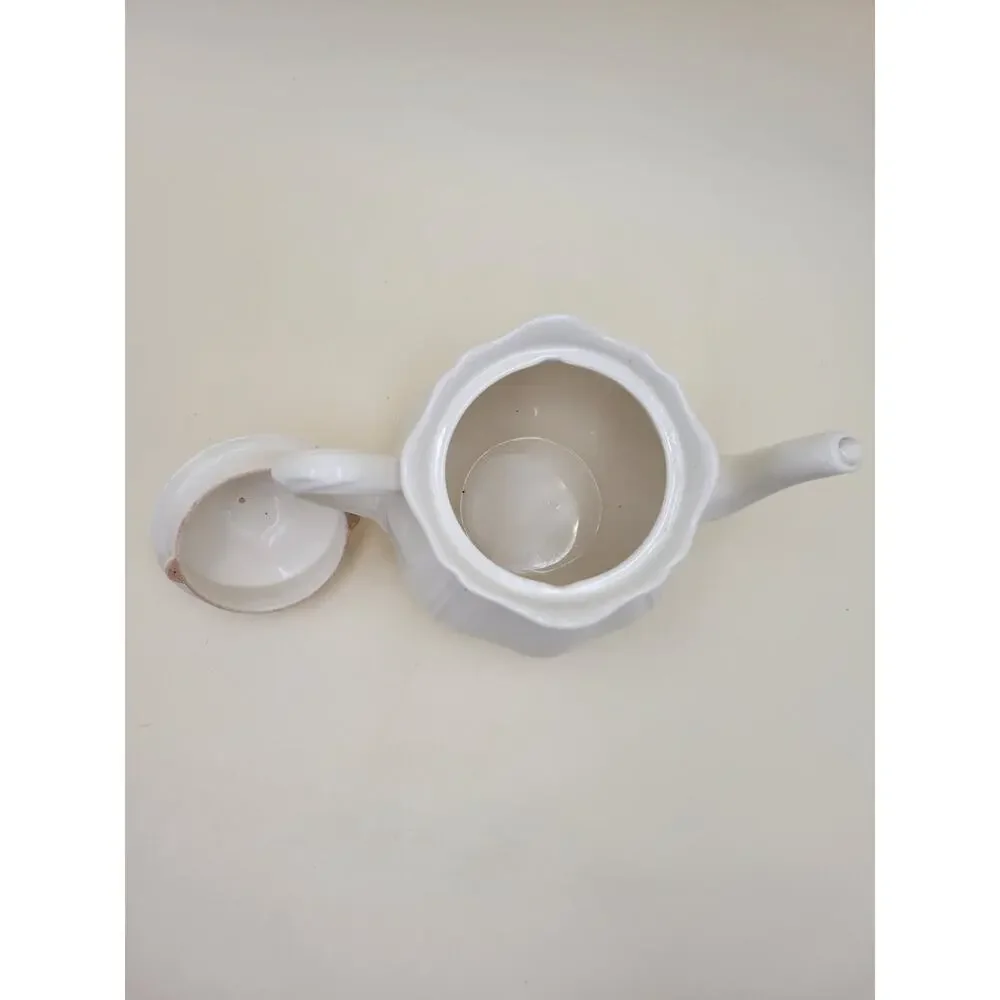 Wedgwood Queen's Shape White Ceramic Teapot with Lid Made in England VTG